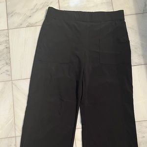 Athleta Women’s wide leg parachute pants